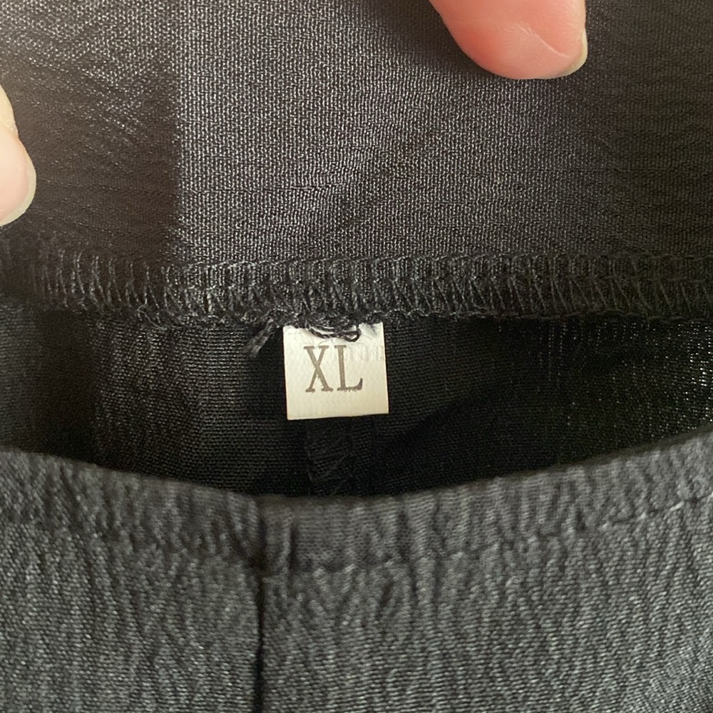 NWOT Short Romper‎ - Picture 4 of 6